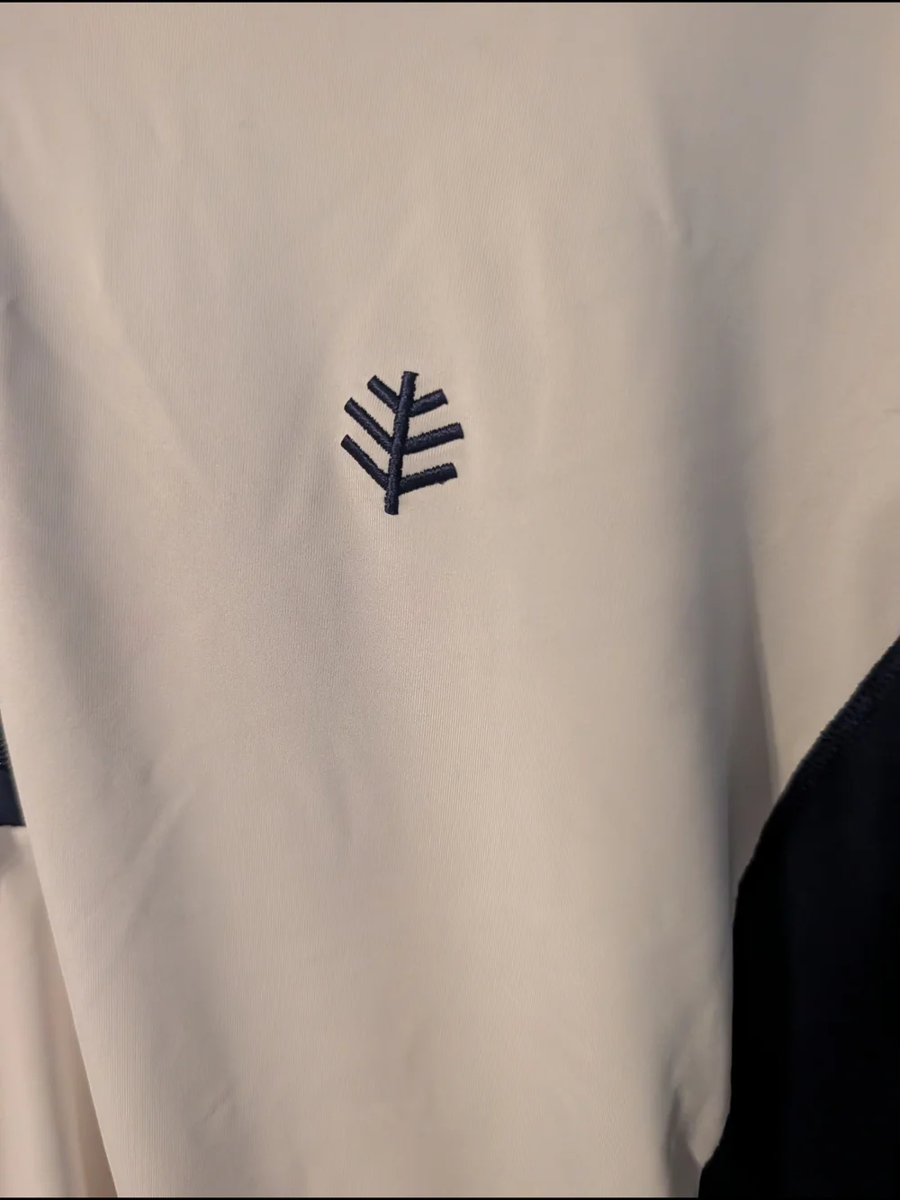 Coolibar White and Navy Short-Sleeve Men's Rash Guard